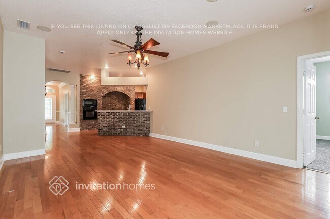 Photo - 6303 Bridgecrest Dr