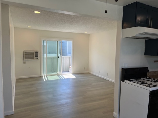 Building Photo - 1651 Sutter St Unit #3 Rental