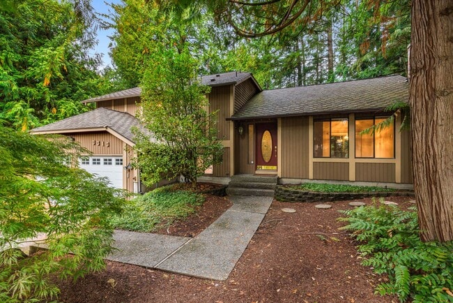 3313 220th Ave SE
