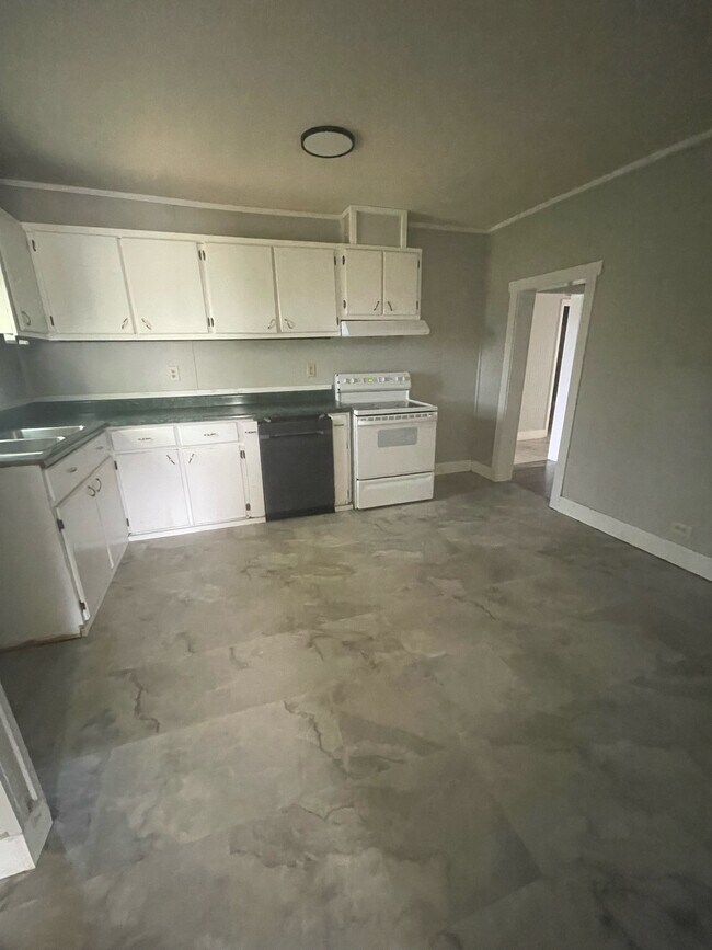 Photo - 324 Ramer Selmer Rd