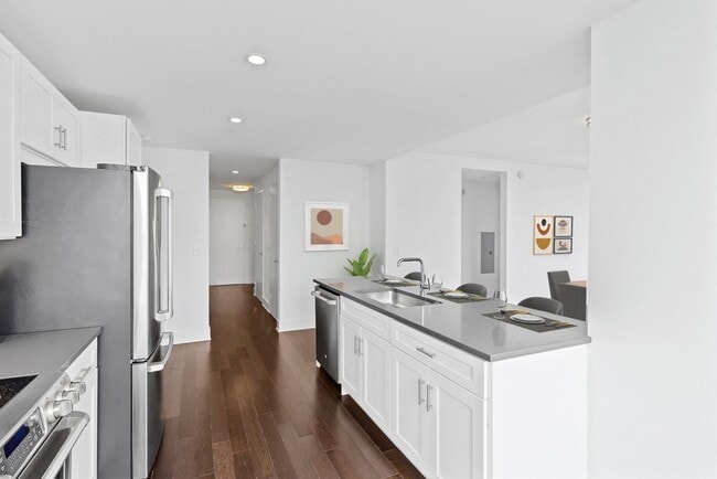 65 Bay Street Apartments