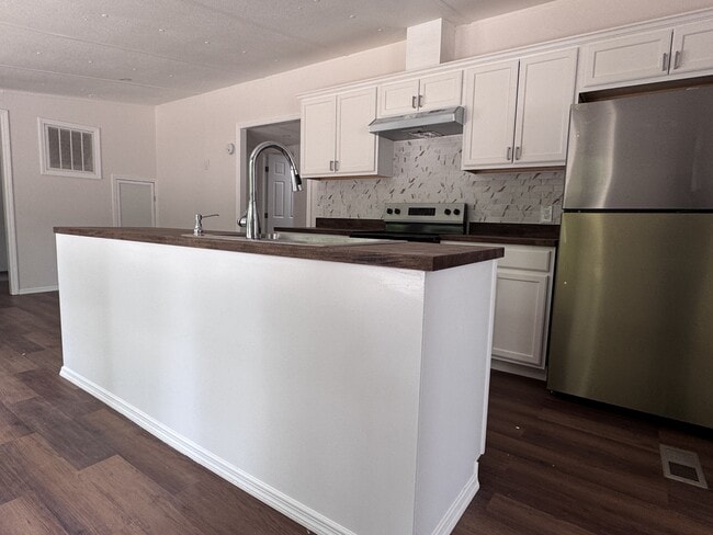 Photo - 2916 Guava Ct