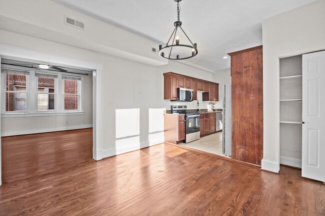 Photo - Cool Norfolk Apartment-Rest of November Free!