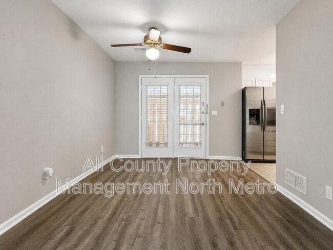 Photo - 130 Holcomb Ferry Rd