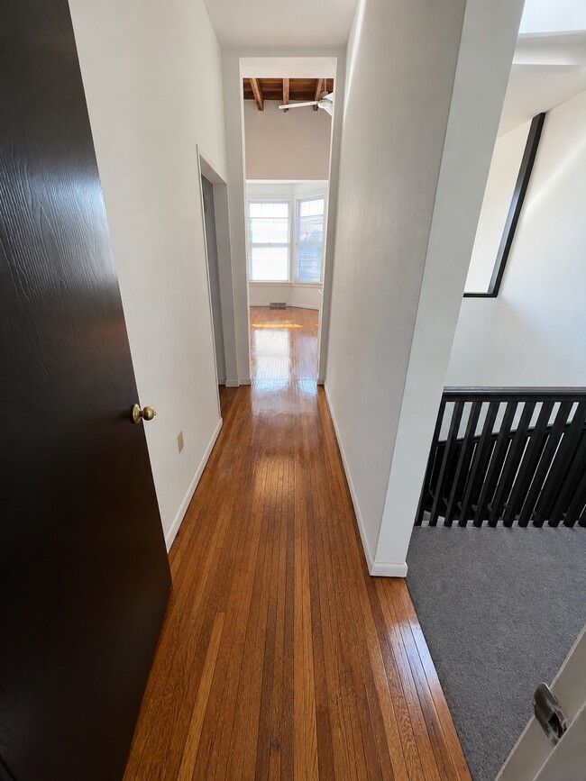 245-245 W Market St Unit 3rd Fl