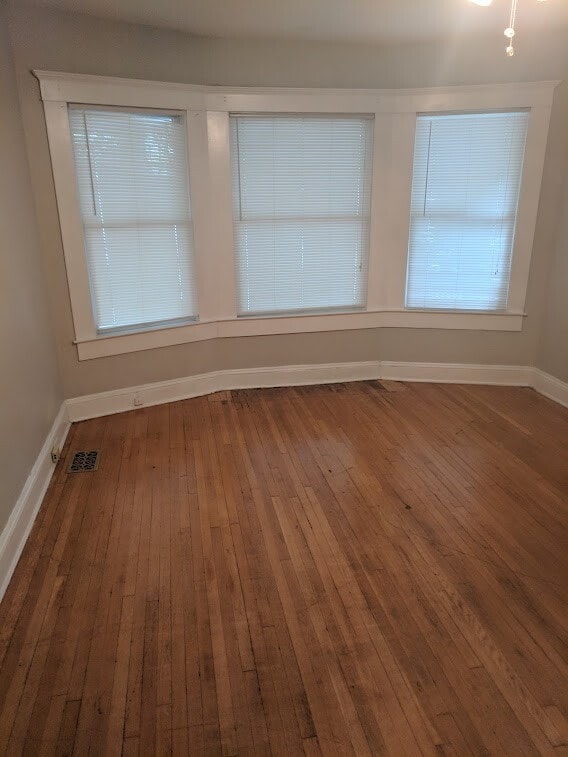 Photo - 5 Murray Ave