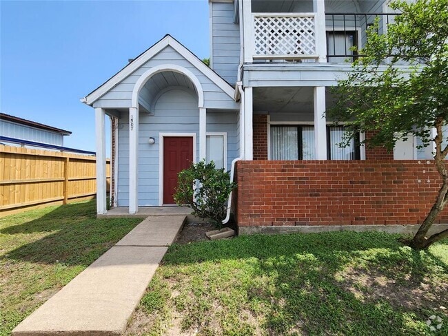 Building Photo - 14550 Fonmeadow Dr Unit 1507 Rental