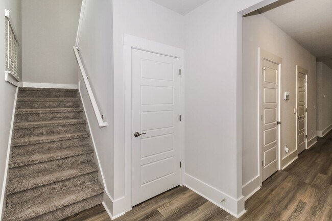 Photo - Beautiful 4 Bedroom Home in Rolling Hills