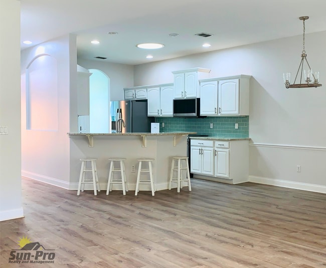 Photo - 821 Wingate Trail