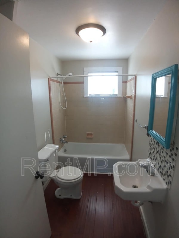 Photo - 316 N Mission St