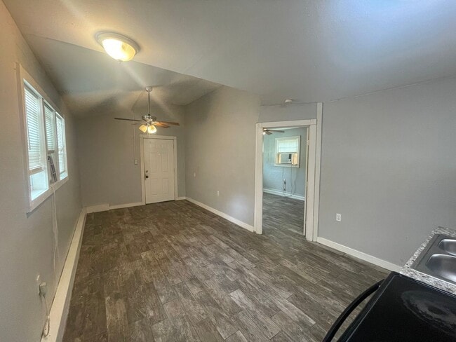 Photo - 902 W Lakeside Dr Unit 902 W. Lake Side Dr A