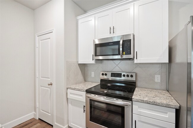 Photo - 412-414 Avenue H