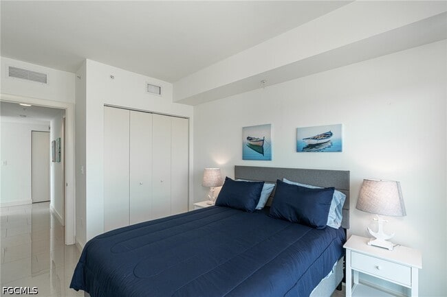 Photo - 3000 Oasis Grand Blvd Unit 801