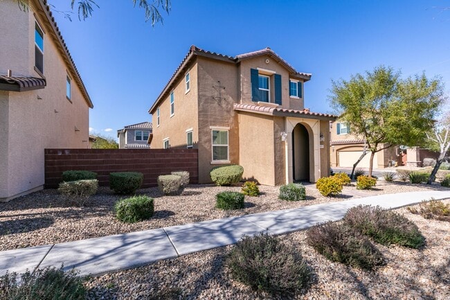 Photo - South West/ Mountains Edge 3 BD, 2.5 BA GATED COMMUNITY HOME