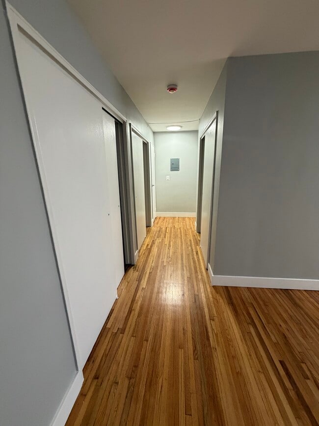 Photo - 2428 St Georges Ave Unidad 4A