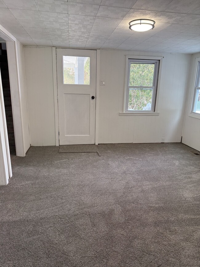 Photo - 157 S Laurel St