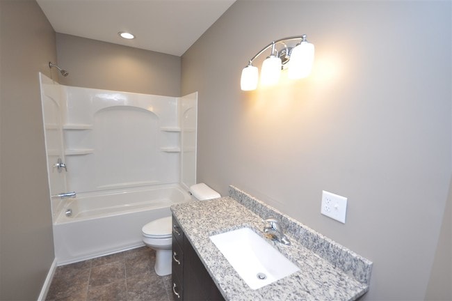 Photo - 16 Central St Unidad 2B