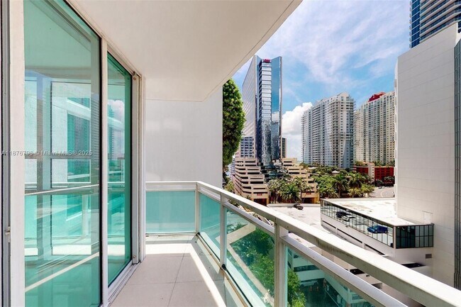 Photo - 951 Brickell Ave Unit 810