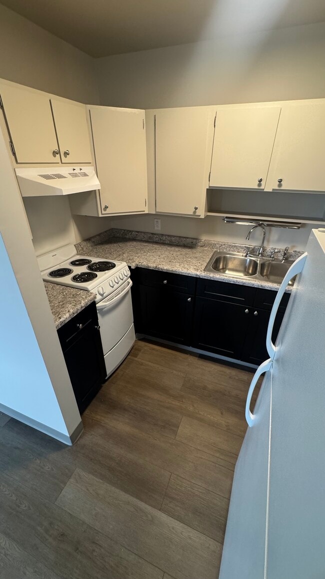 Photo - 655 Columbia Dr Unit Westgate
