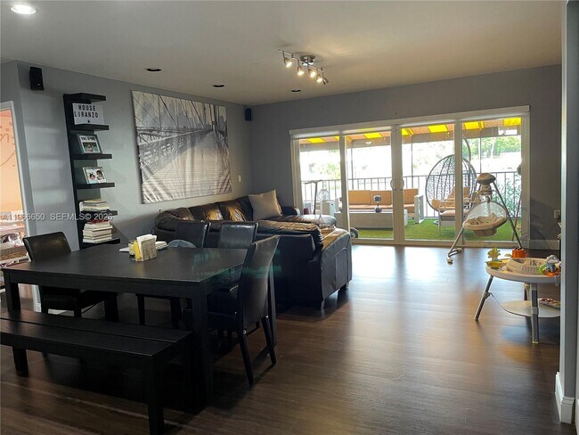 Photo - 16503 Bridge End Rd