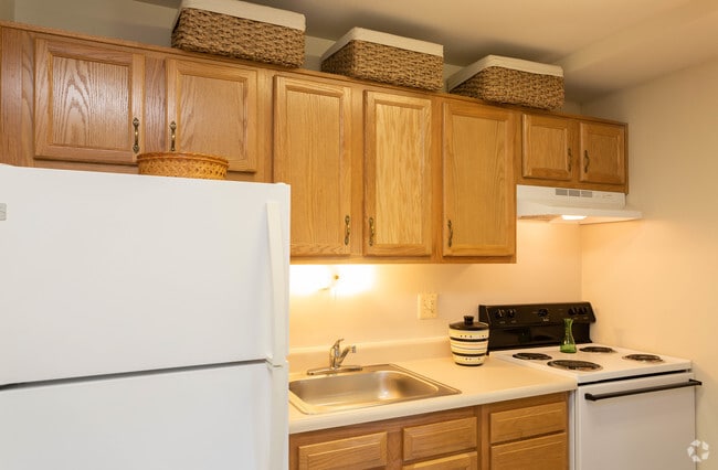 Estudio- 347 ft² - Hartland Village Apartments