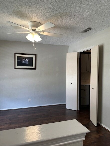 Photo - 1121 Goldenrod Dr