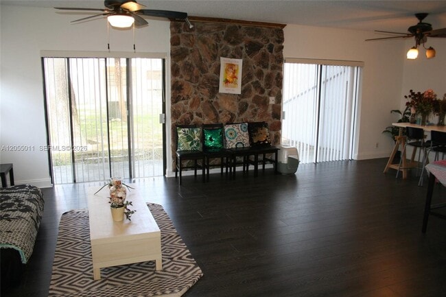 Photo - 2762 S University Dr