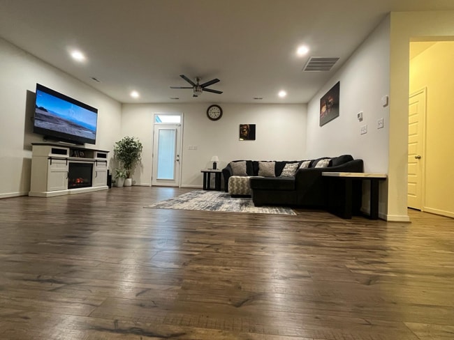 Photo - 4002 Carrie Mill Xing