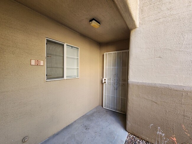 Photo - Beautiful 2 Bedroom, 2 Bath Condo in Summerlin