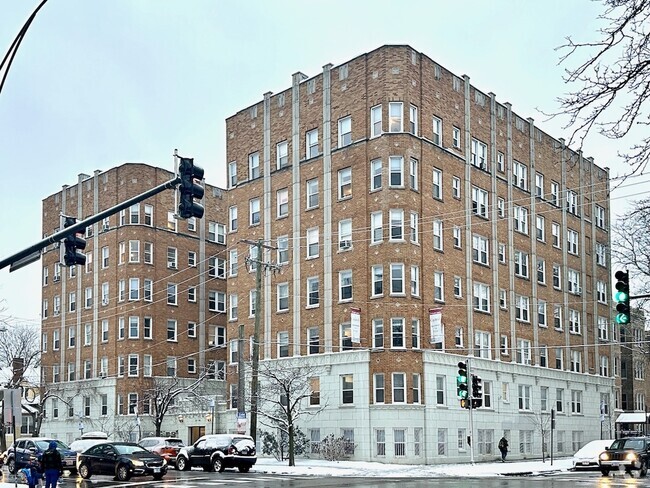 Building Photo - 6748 N Ashland Ave Unit 601 Rental