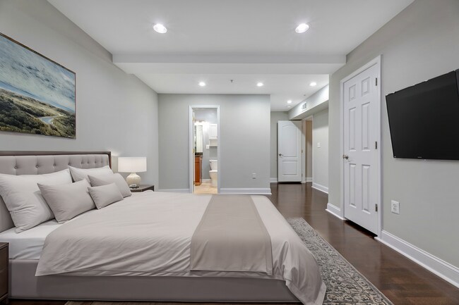 Photo - 1321 Euclid St NW Unit T1