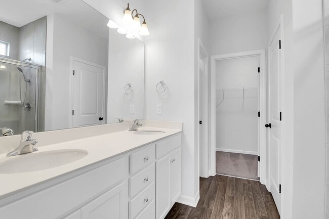 Building Photo - Pristine and Calm Home in Moncks Corner