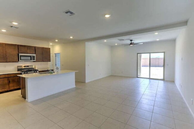 Photo - South Rancho Sahuarita