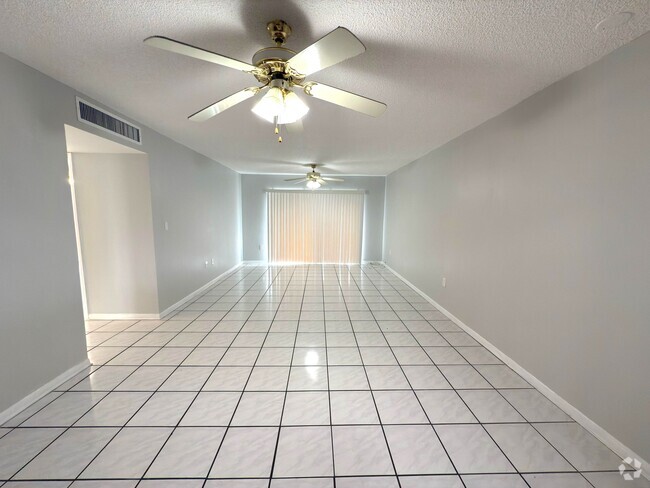 Building Photo - 805 W Oakland Park Blvd Unit #D19 Rental