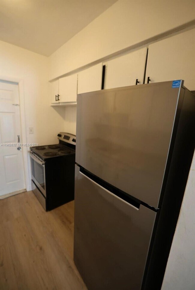 Photo - 800 83rd St Unidad 1