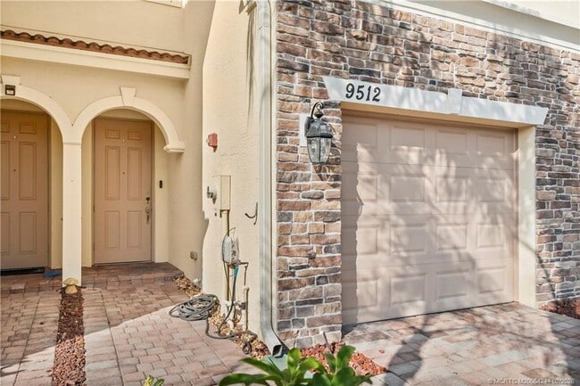 Photo - 9512 SW Merlin Ct