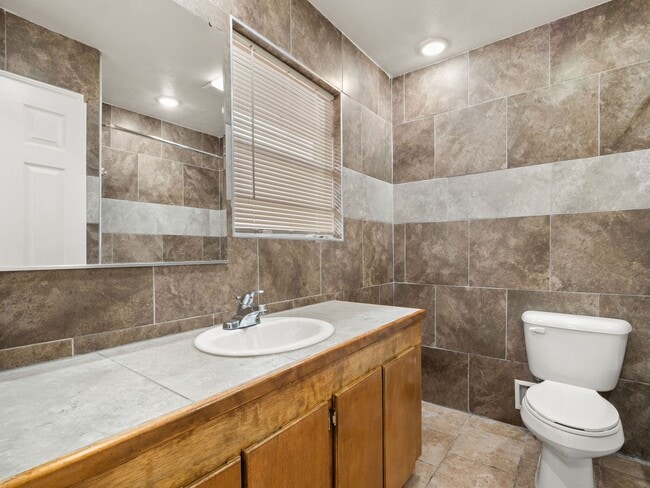 1001 McDonald Dr Unit 11