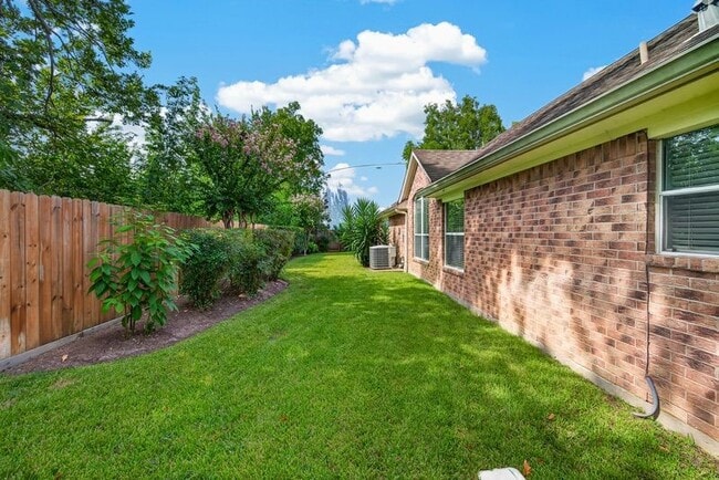 Building Photo - 1103 Parkhaven Ln