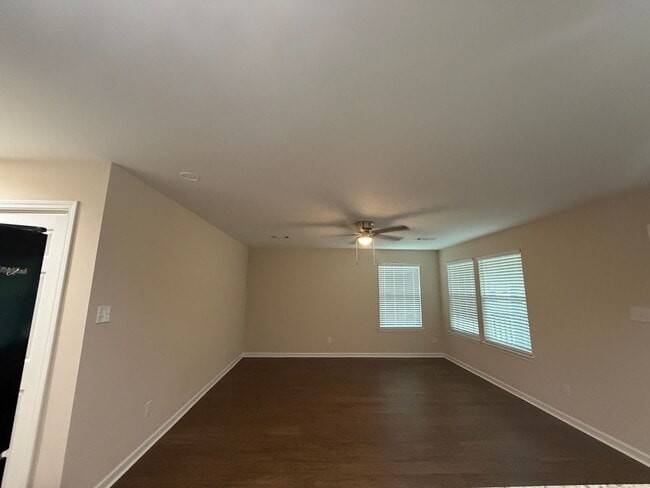 Photo - New Home! 4/2!