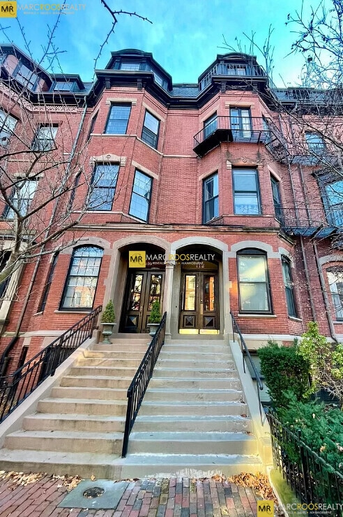 Photo - 298 Marlborough St Unit 3B