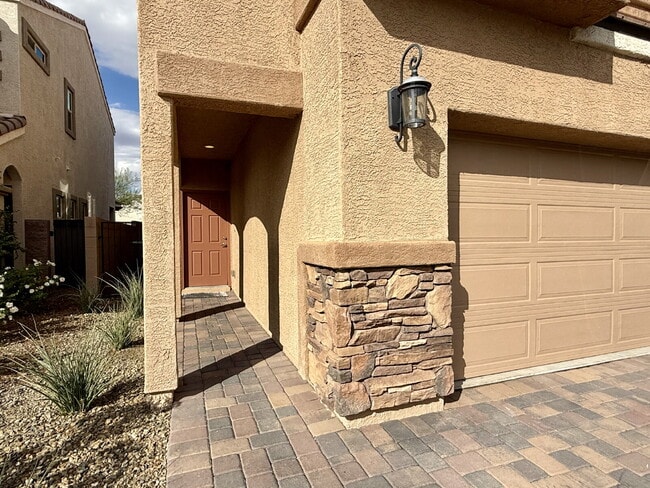 Photo - 4 BED, 2.5 BATH, 2 CAR-GARAGE, TWO-STORY, SINGLE FAMILY HOME FOR