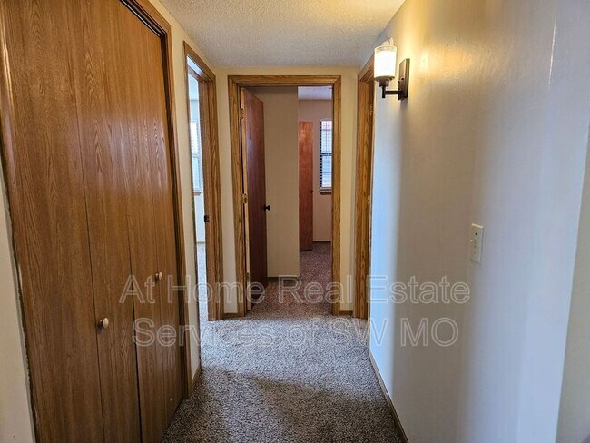 Photo - 2850 S Rogers