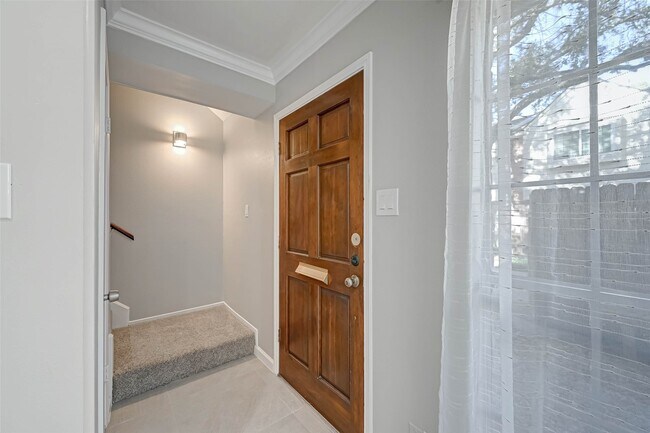 Photo - 925 Wax Myrtle Ln