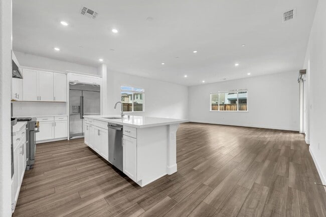 Photo - New 4 Bedroom 2.5 Bathroom 2280 sqft Home in Sacramento's Northlake Community for Lease.