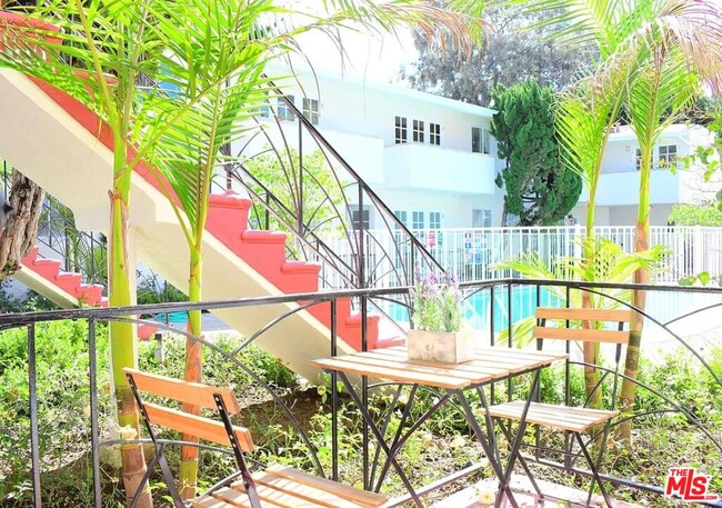 Photo - 1027 20th St Unidad B Rental