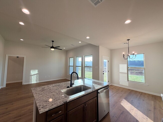 Photo - 189 Berkshire Pl