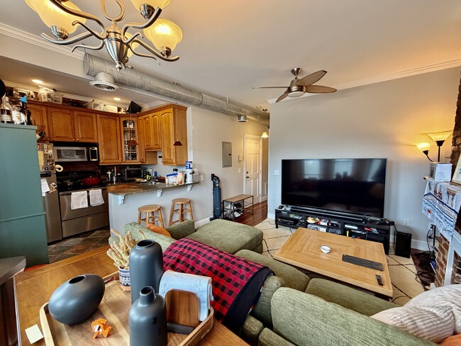 Photo - 195 Cambridge St Unit 2