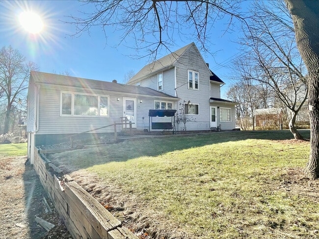 Photo - 646 Woodland St SW Unit C