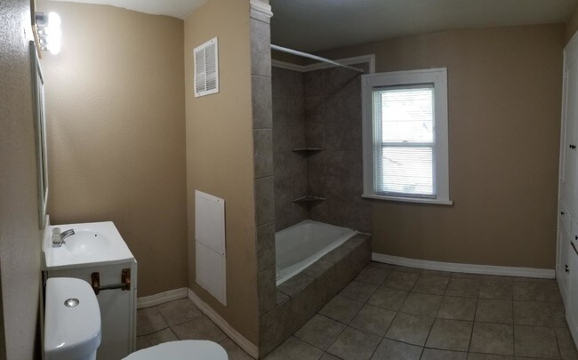 Photo - 308 Baltimore St