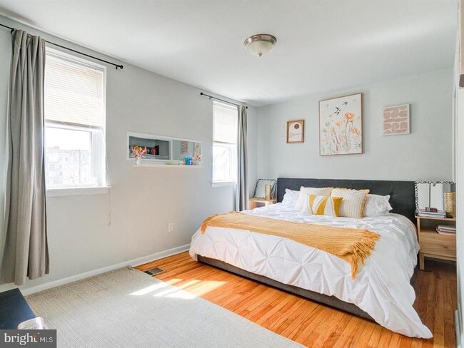 Photo - 539 N 33rd St